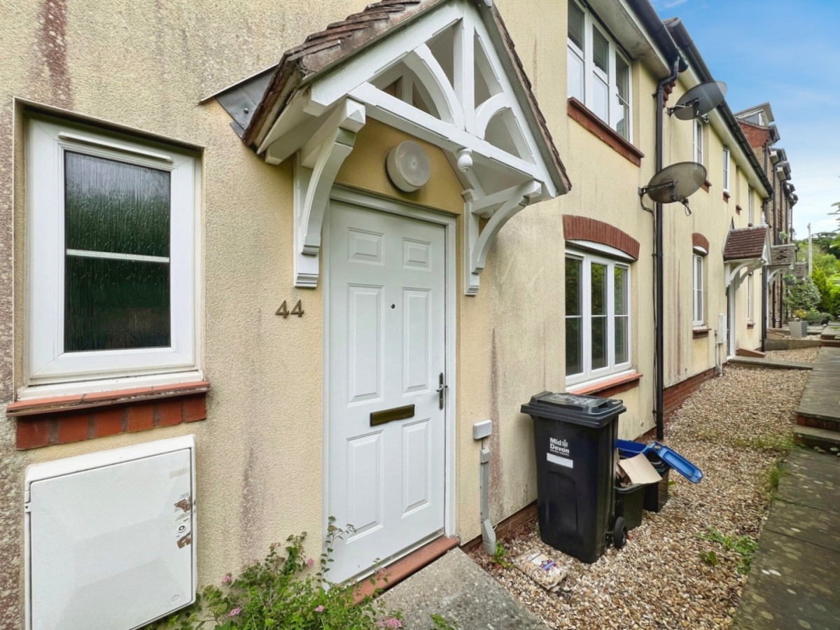 Shambles Drive, Copplestone, Crediton, EX17 5HP