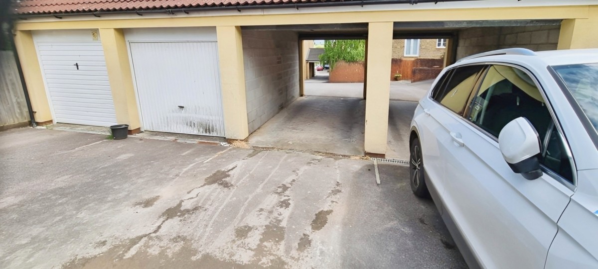 Shambles Drive, Copplestone, Crediton, EX17 5HP