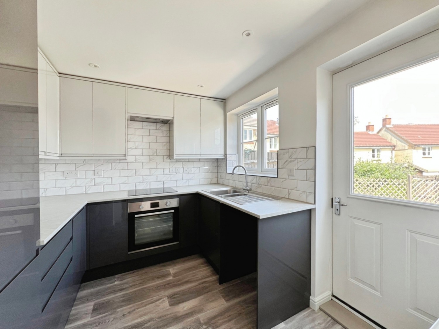 3 bedroom House to let in Shambles Drive, Copplestone, Crediton, EX17 5HP