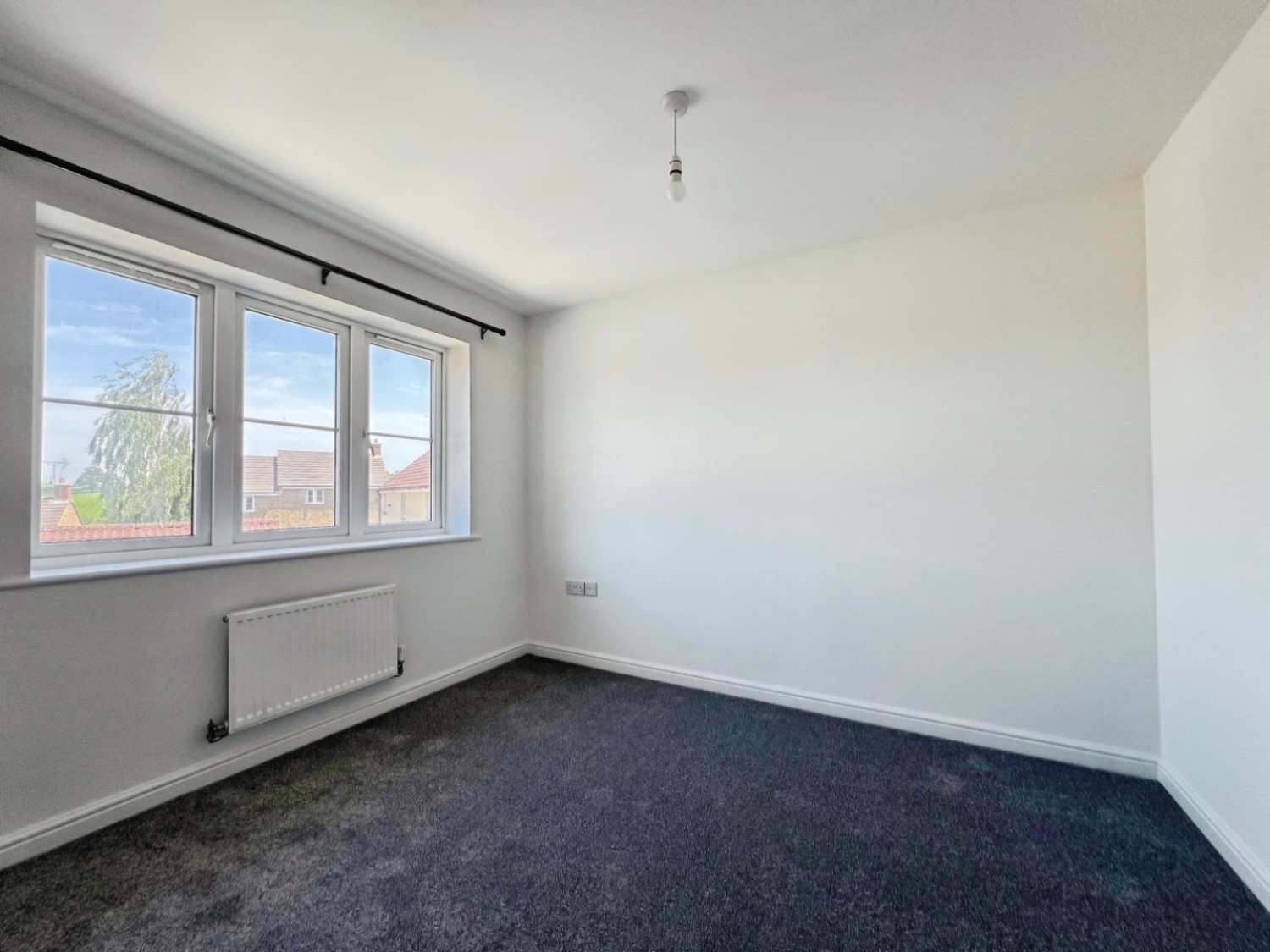 3 bedroom House to let in Shambles Drive, Copplestone, Crediton, EX17 5HP