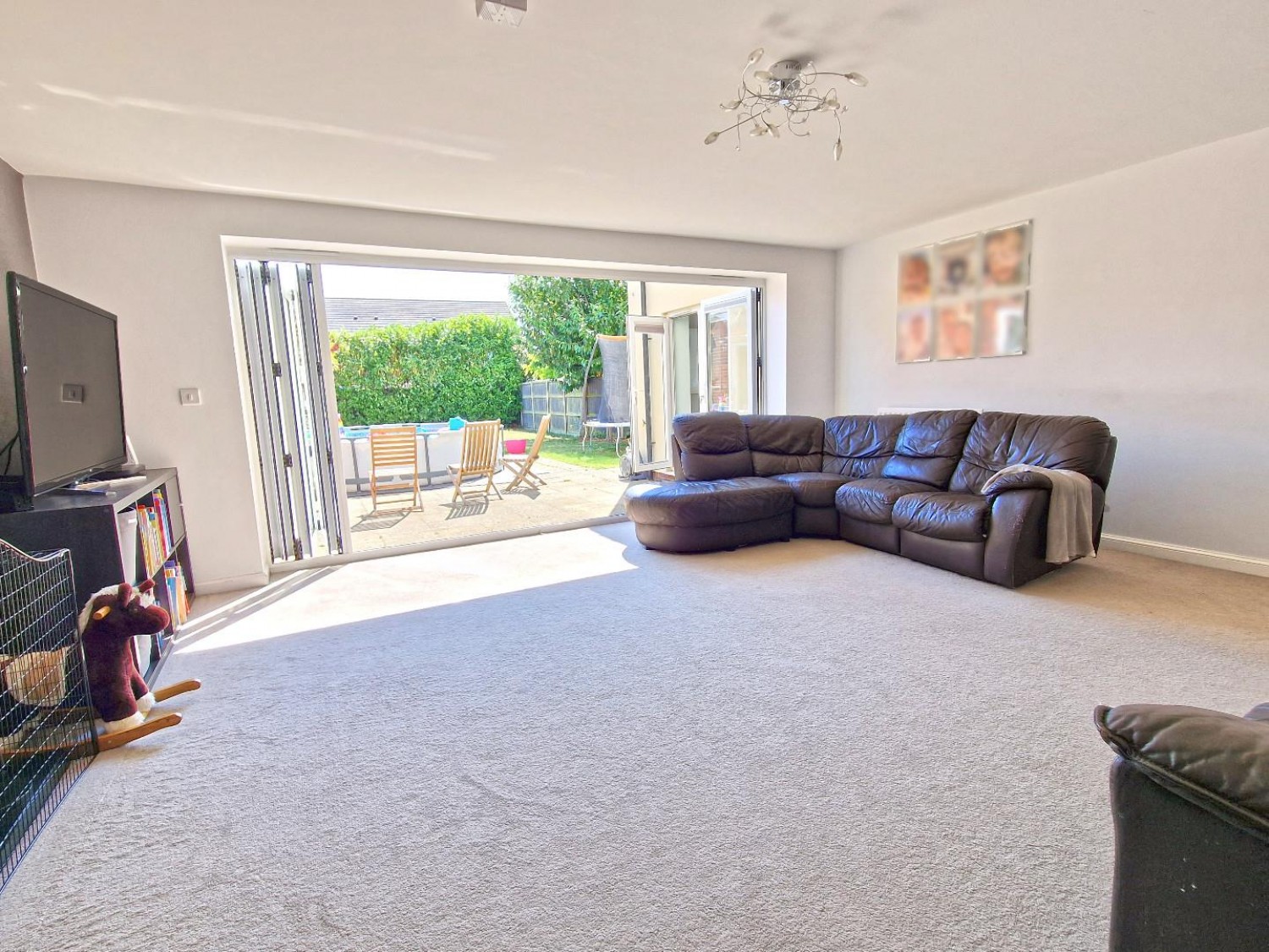 5 bedroom House for sale in Corbett Close, Upper Heyford, Bicester