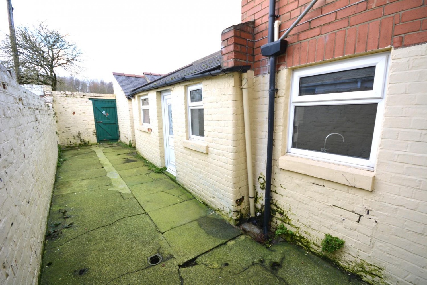 2 bedroom House for sale in Byerley Road, Shildon, Durham