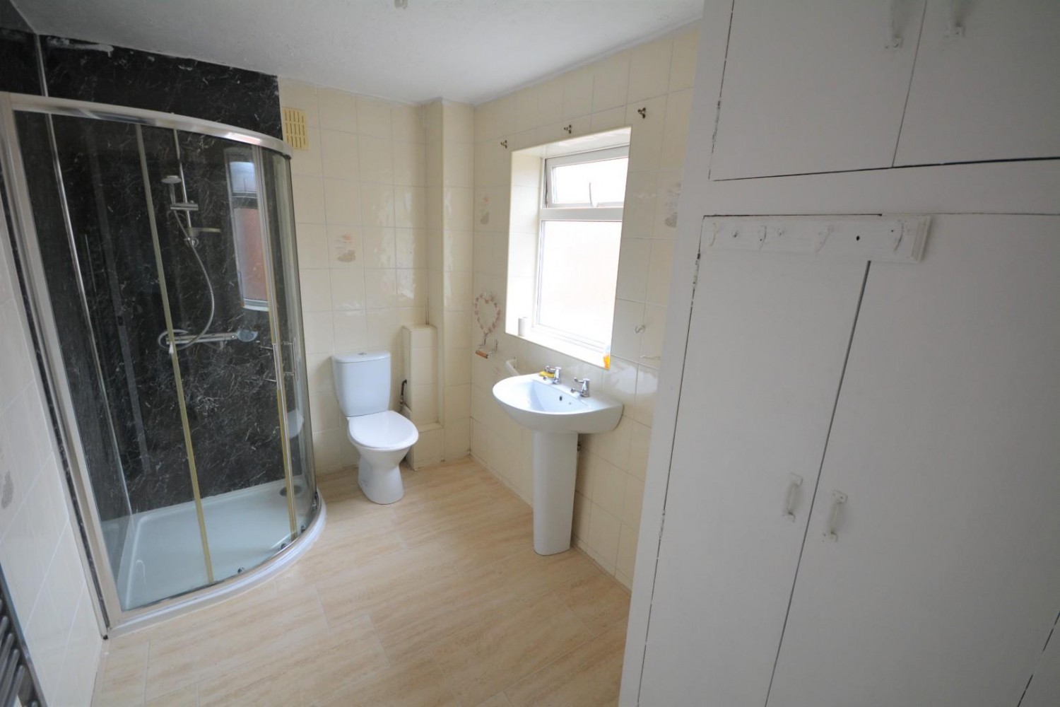 2 bedroom House to let in Dixon Street, Bishop Auckland