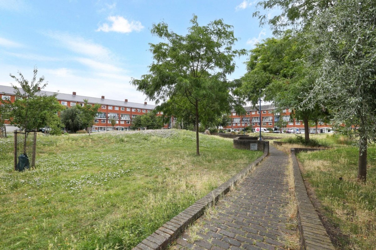 Maddock Way, London