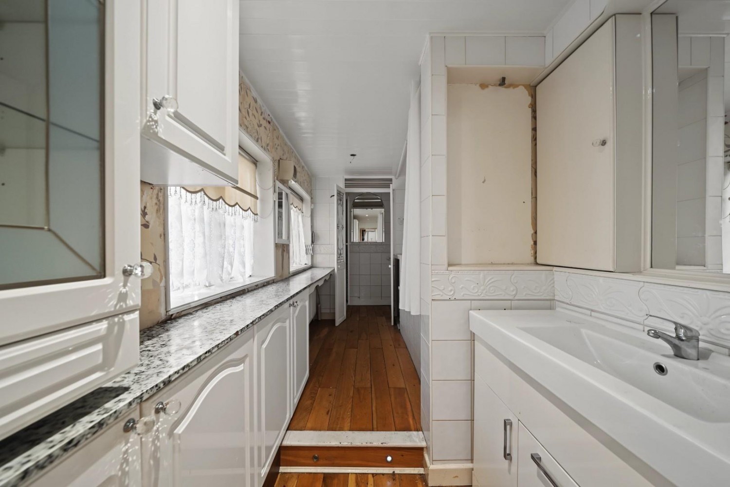 3 bedroom House for sale in Winkley Street, London, E2