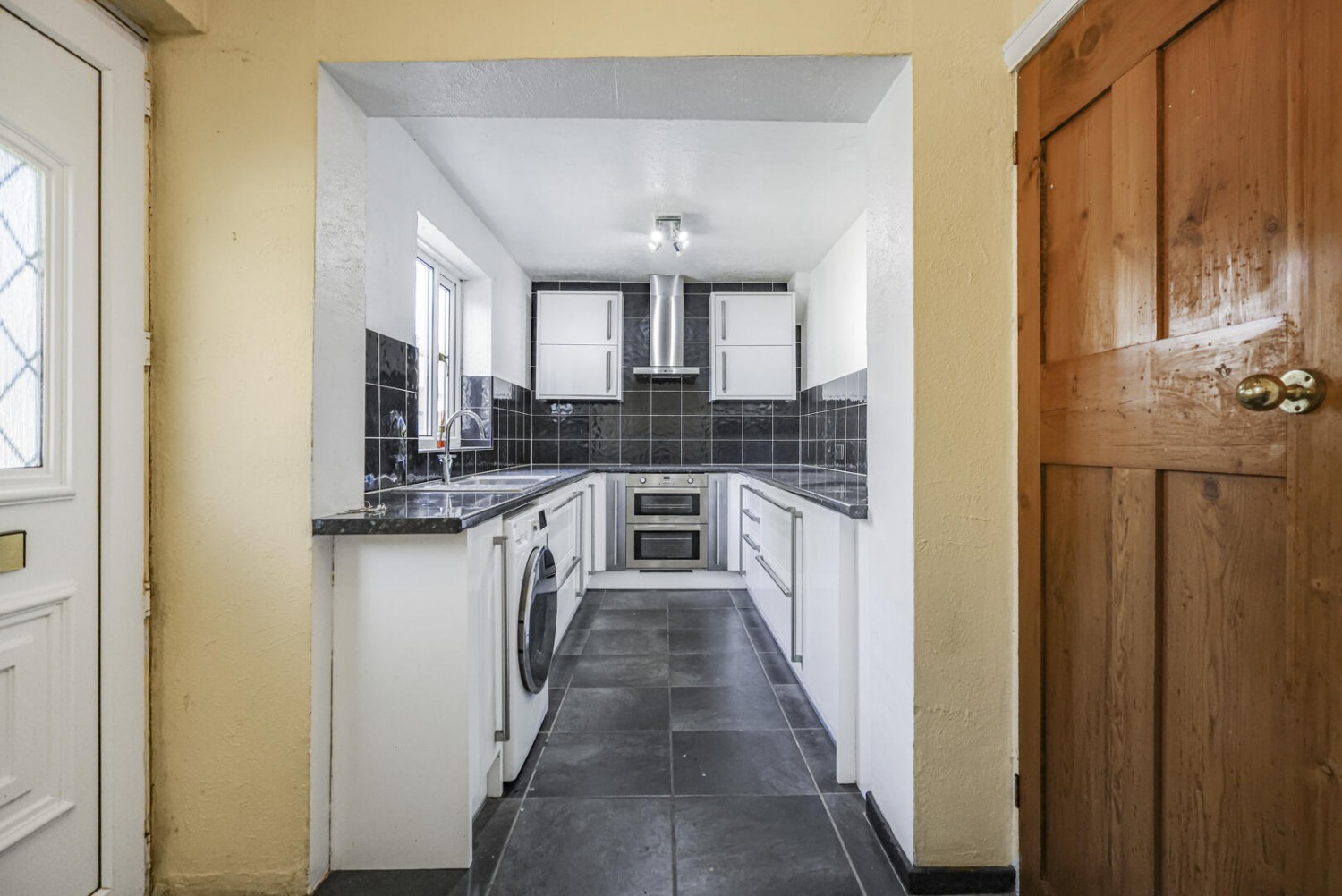 3 bedroom House for sale in Hawthorn Avenue, Yeadon, Leeds