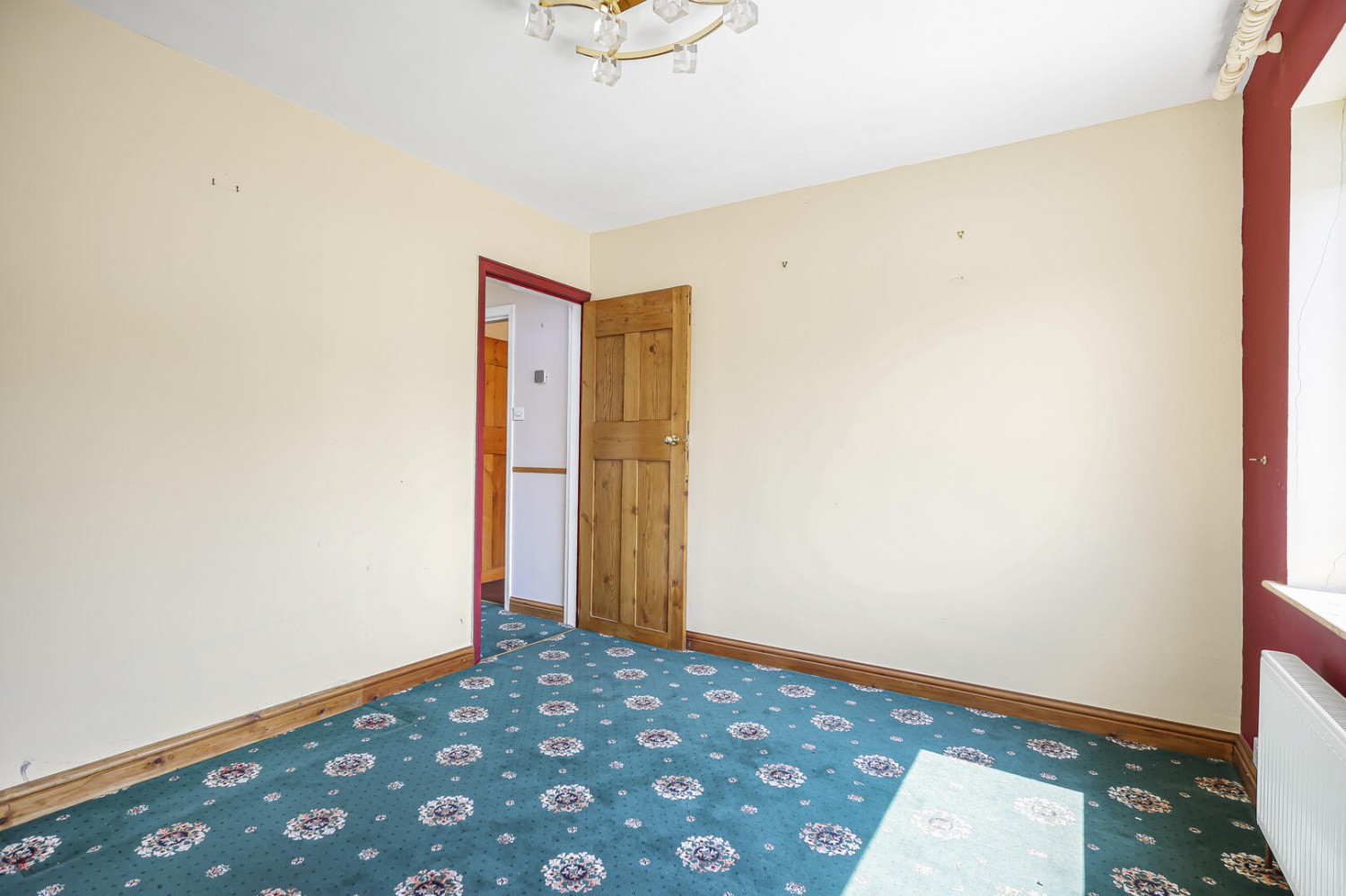 3 bedroom House for sale in Hawthorn Avenue, Yeadon, Leeds