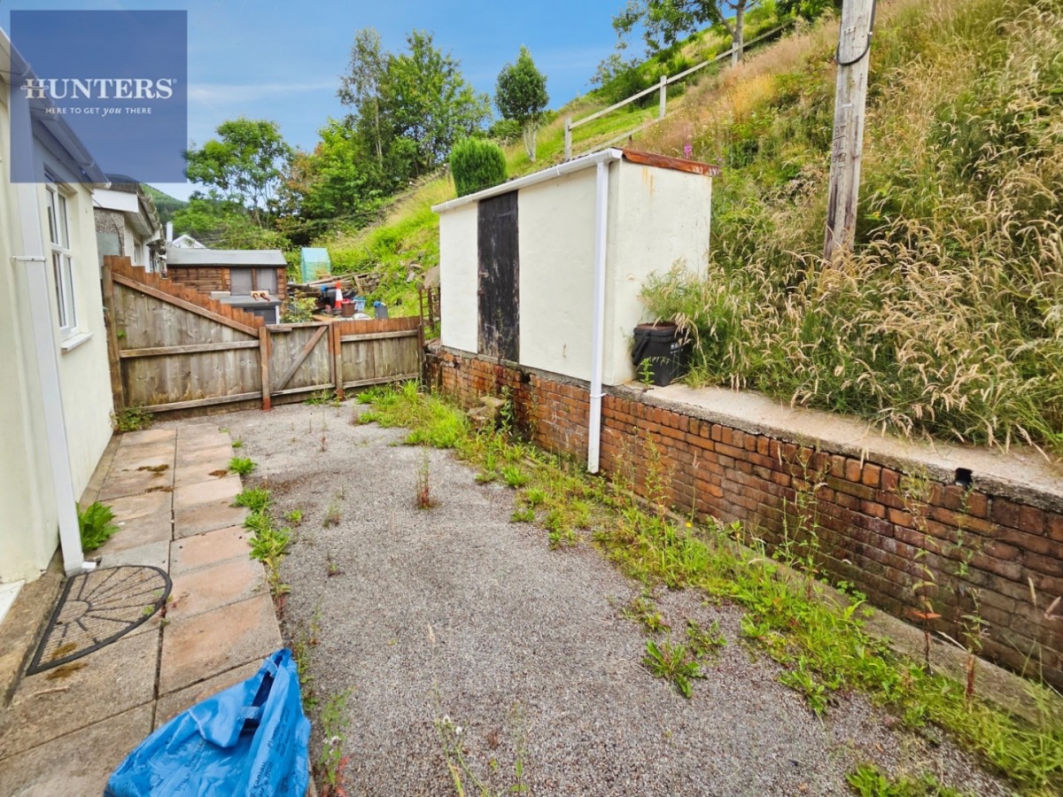 Rowland Terrace, Nantymoel, Bridgend, CF32 7PA