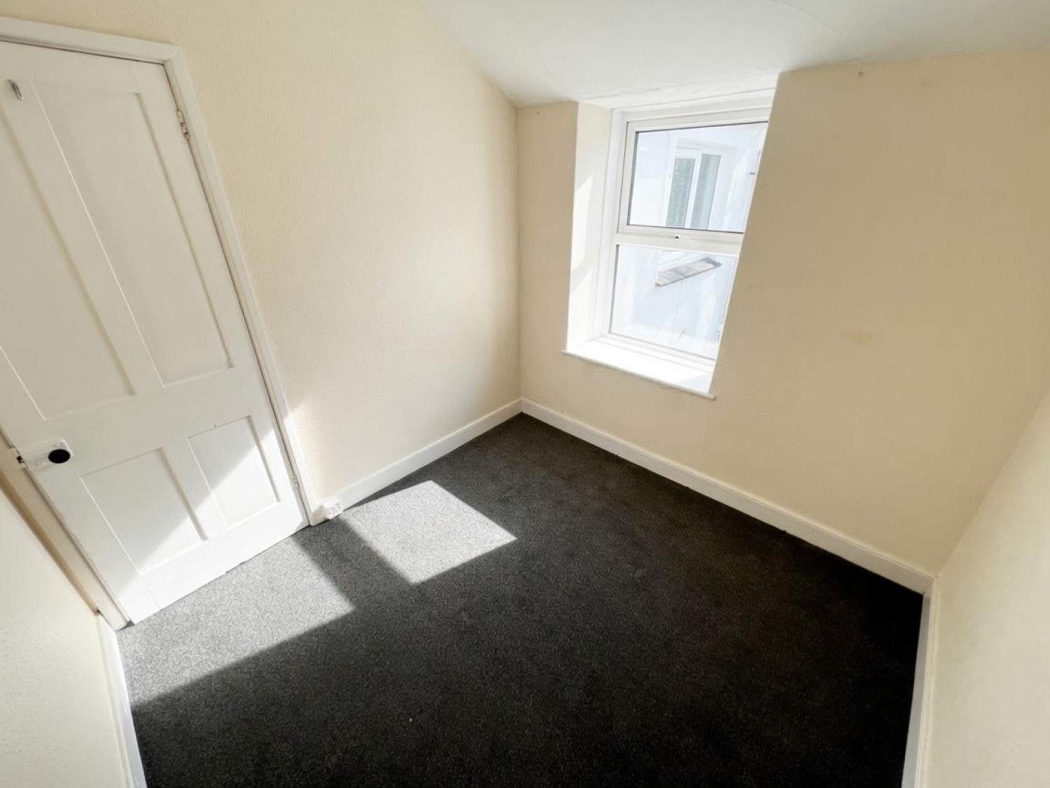 2 bedroom House for sale in St. James Street, Penzance
