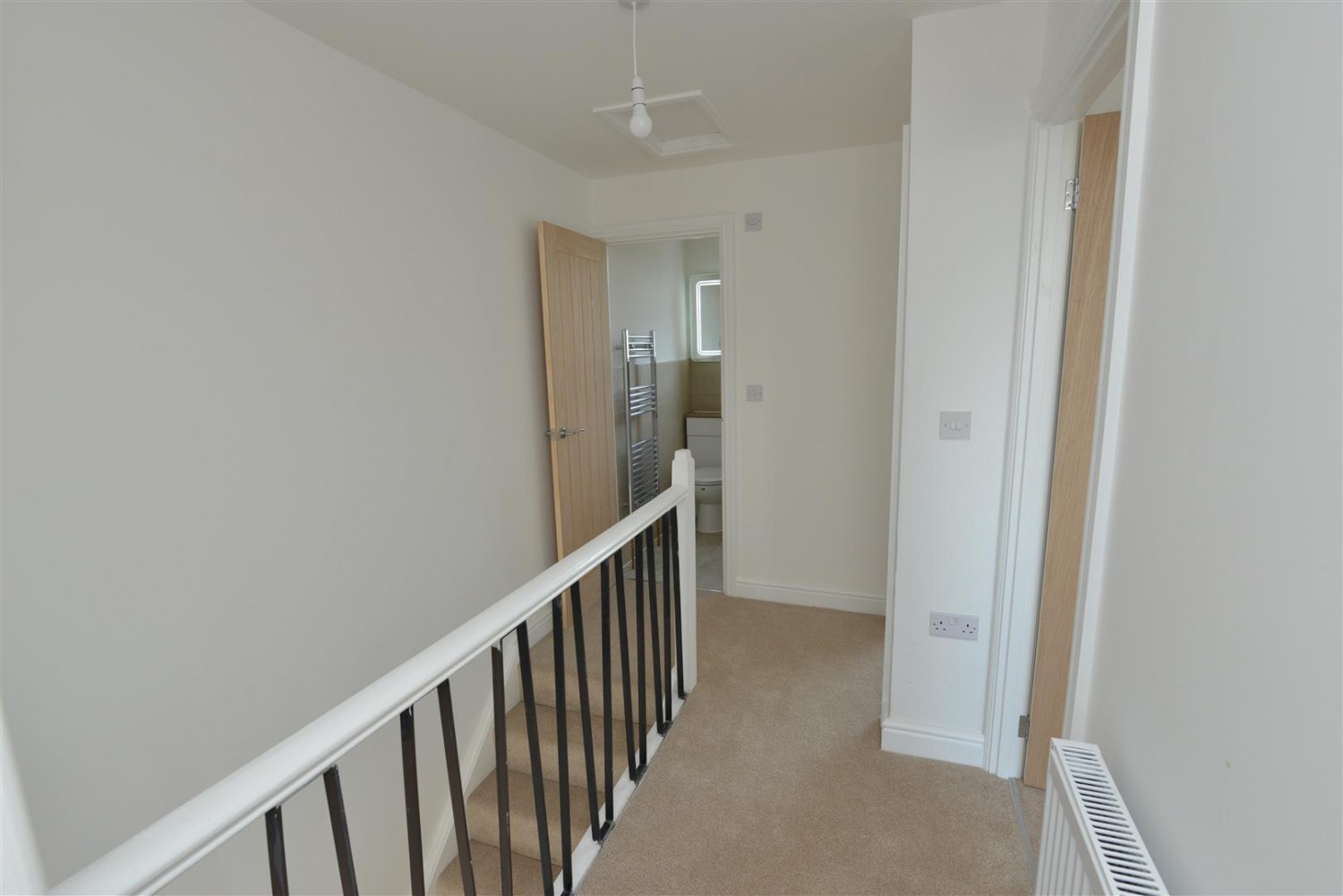 3 bedroom House for sale in Cotswold View, Kingswood, Bristol BS15 1TX