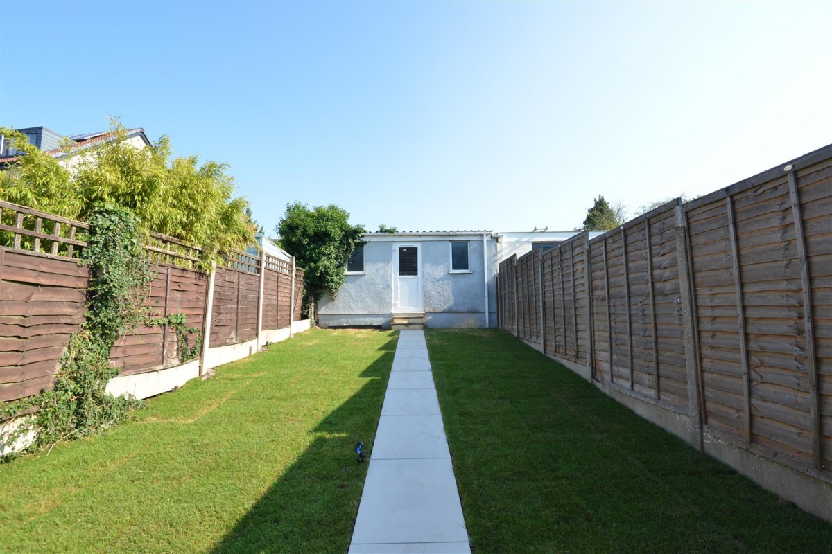 Cotswold View, Kingswood, Bristol BS15 1TX