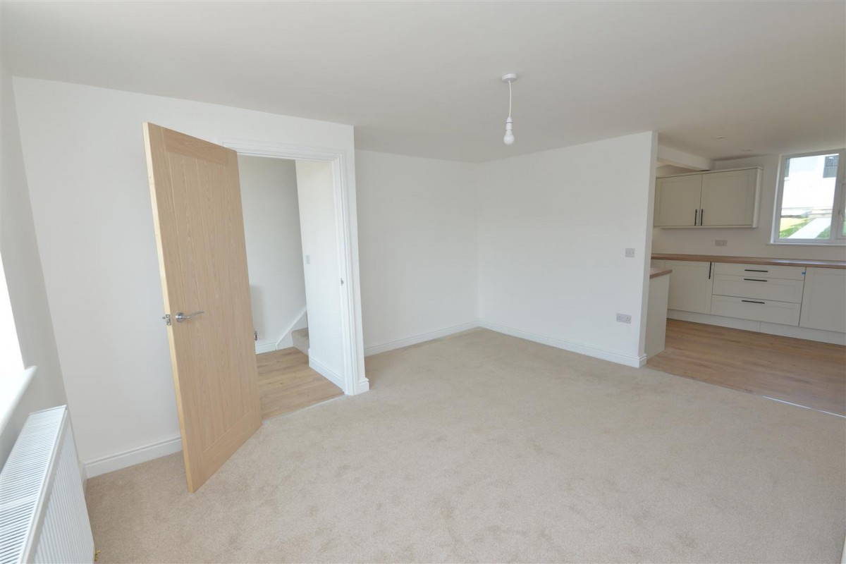 Cotswold View, Kingswood, Bristol BS15 1TX