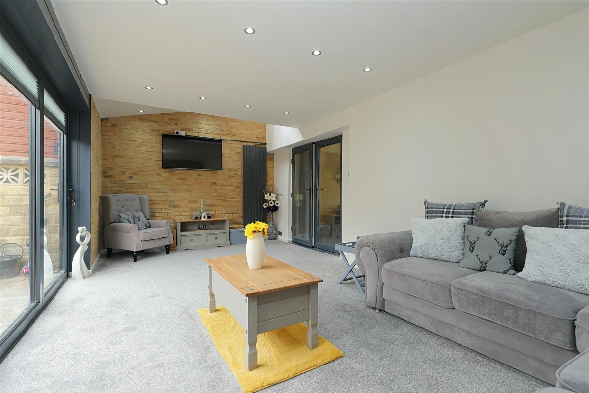 Summerfield Road, Bramley