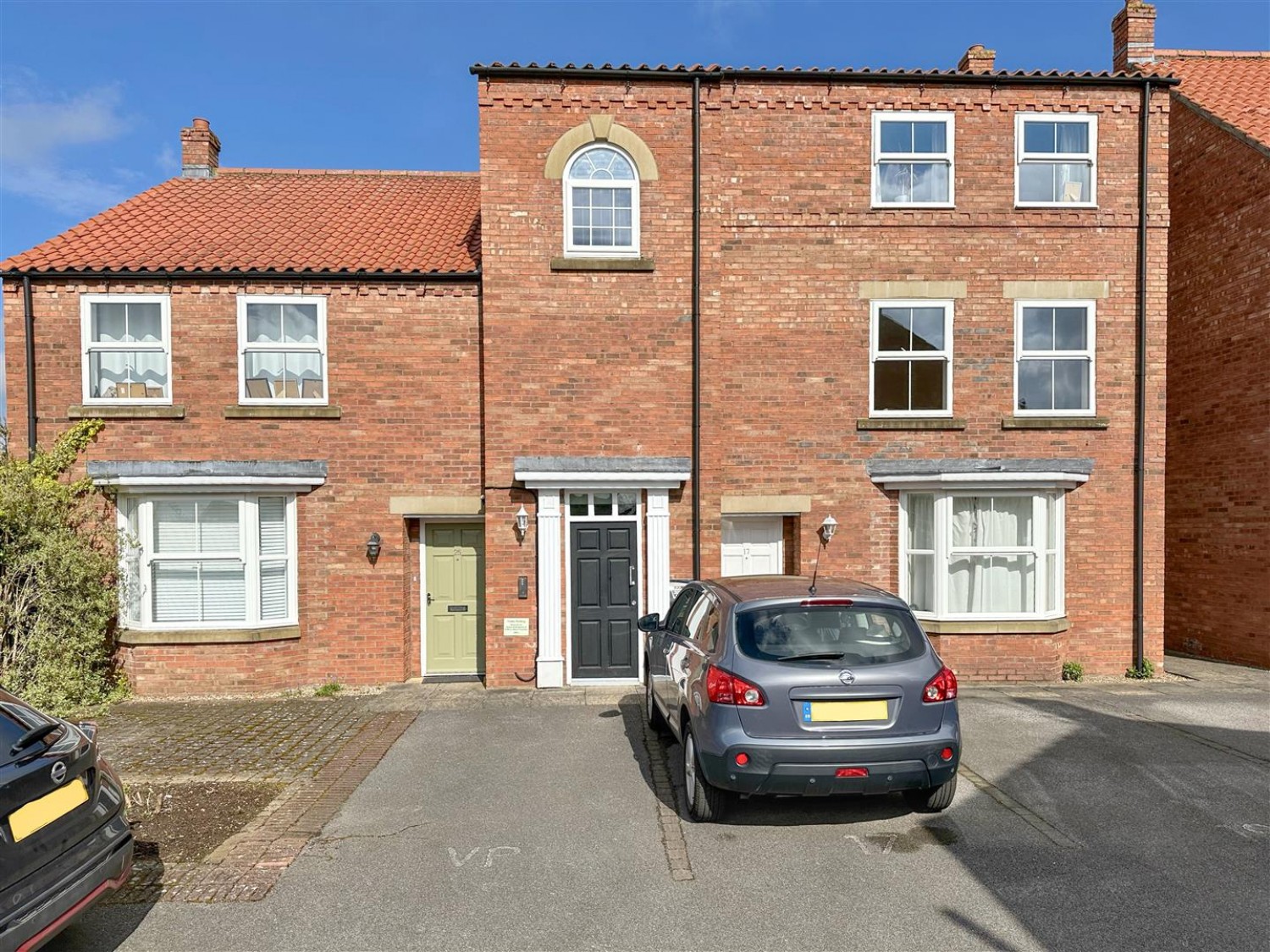 2 bedroom Flat to let in Wilkinsons Court, Easingwold, York, YO61 3GH