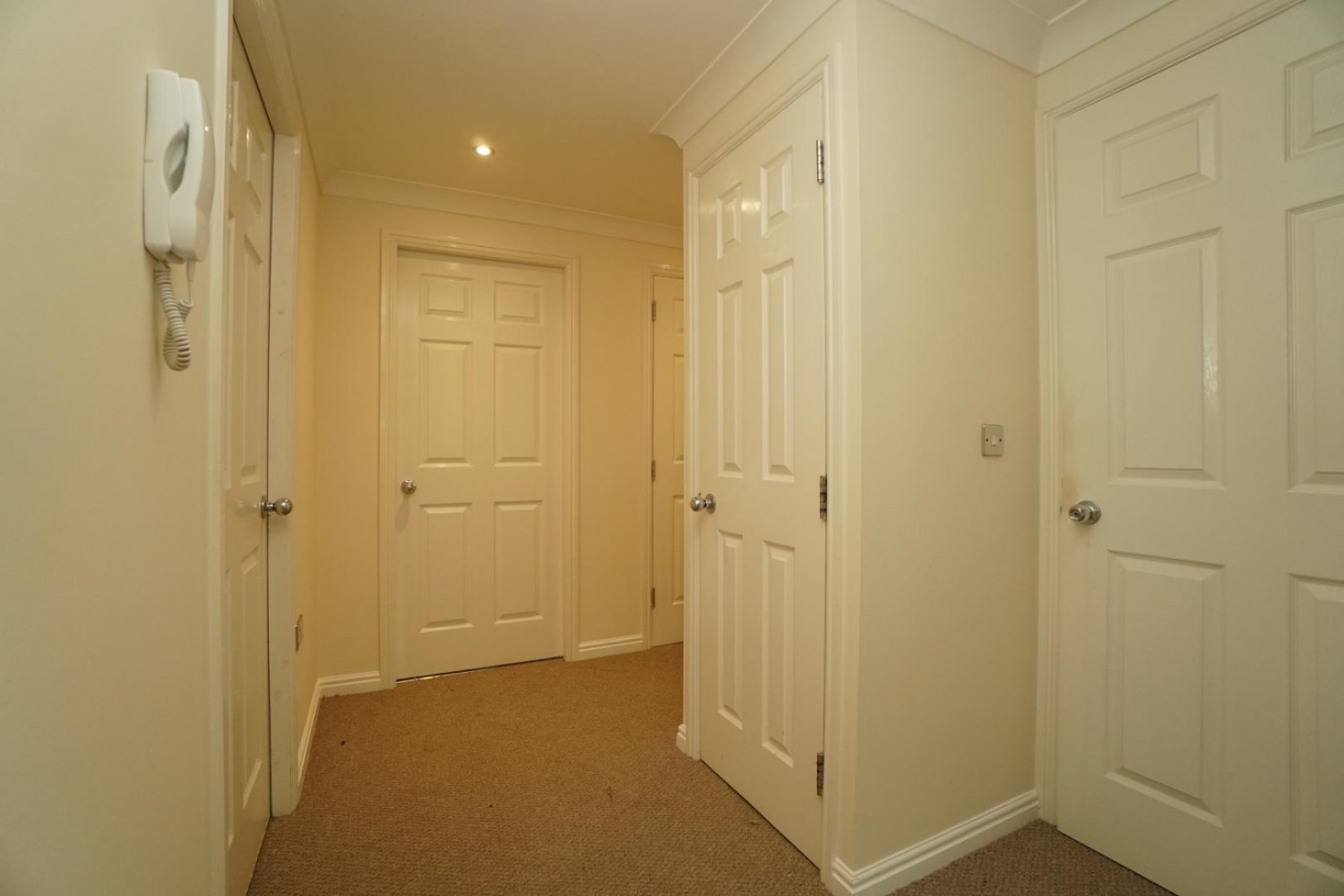 2 bedroom Flat to let in Wilkinsons Court, Easingwold, York, YO61 3GH