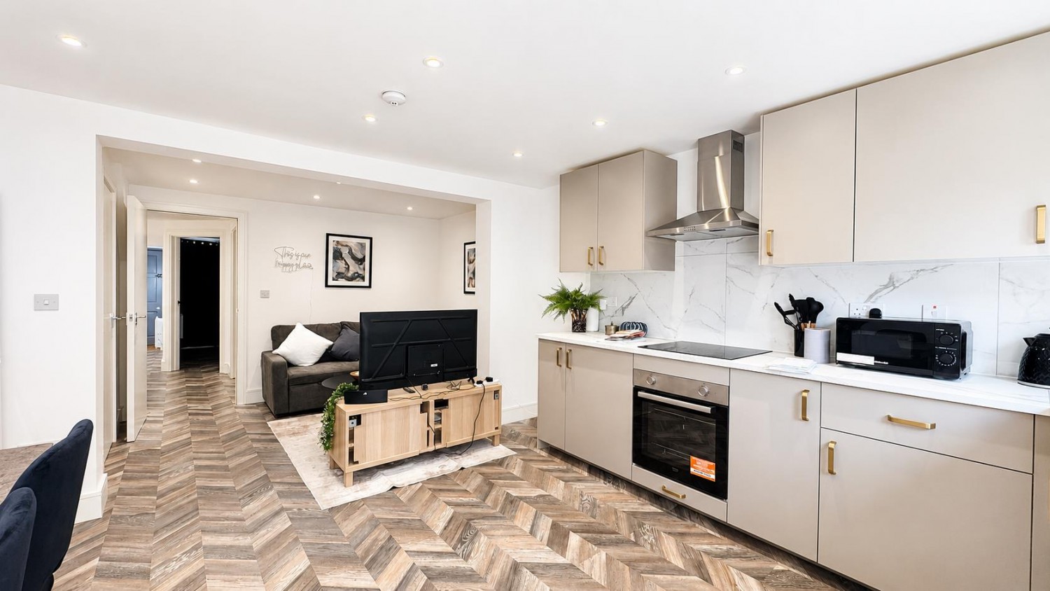 4 bedroom Property to let in Longfellow Road, Worcester Park