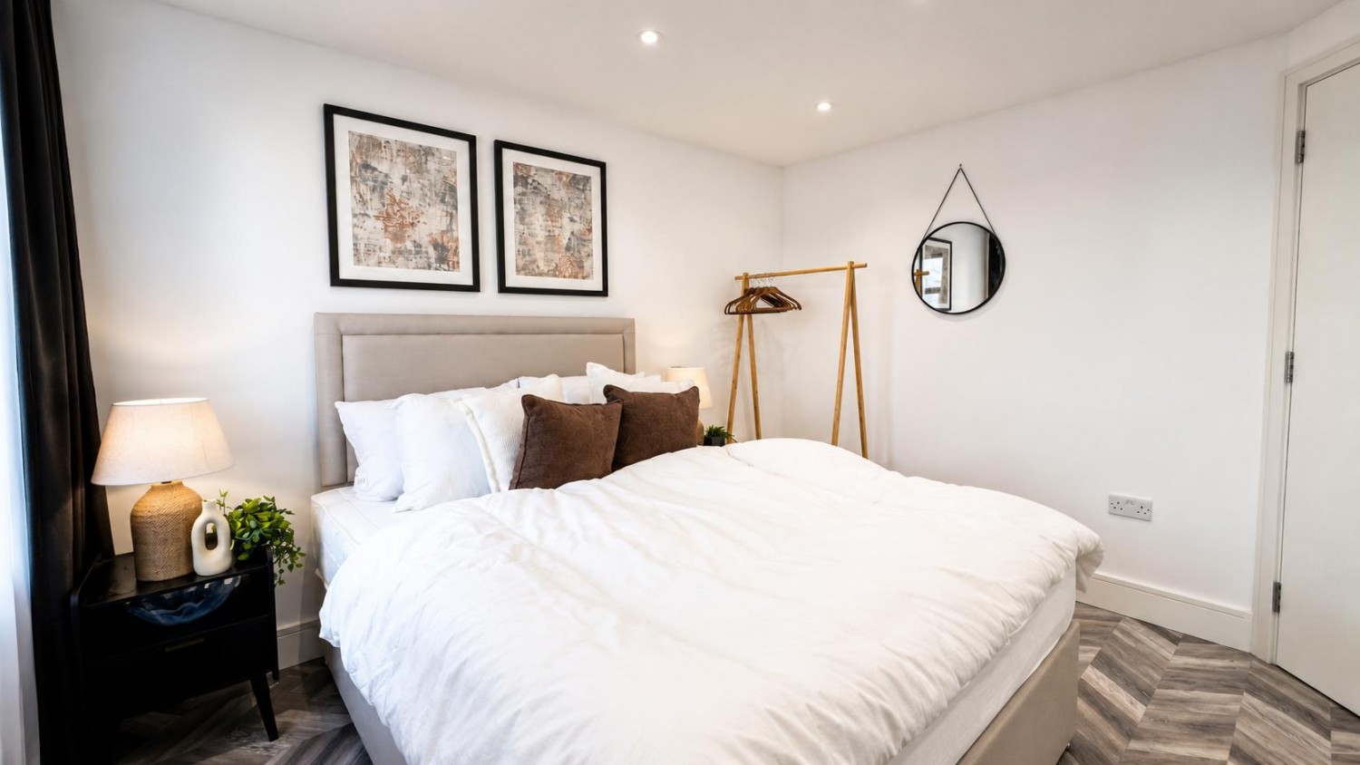 4 bedroom Property to let in Longfellow Road, Worcester Park