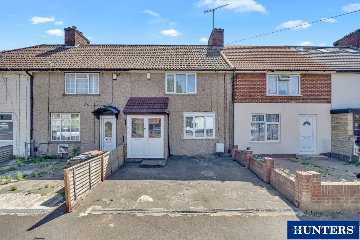 Porters Avenue, Dagenham, RM9