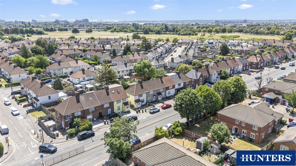 Porters Avenue, Dagenham, RM9