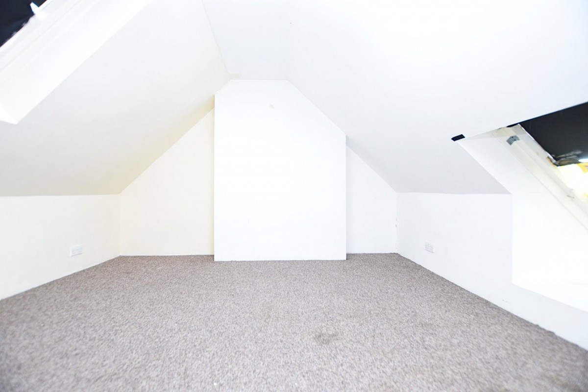 Aylmer Road, Dagenham, RM8