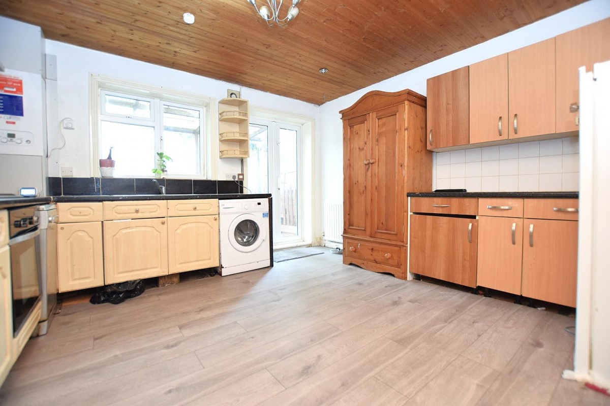 Aylmer Road, Dagenham, RM8