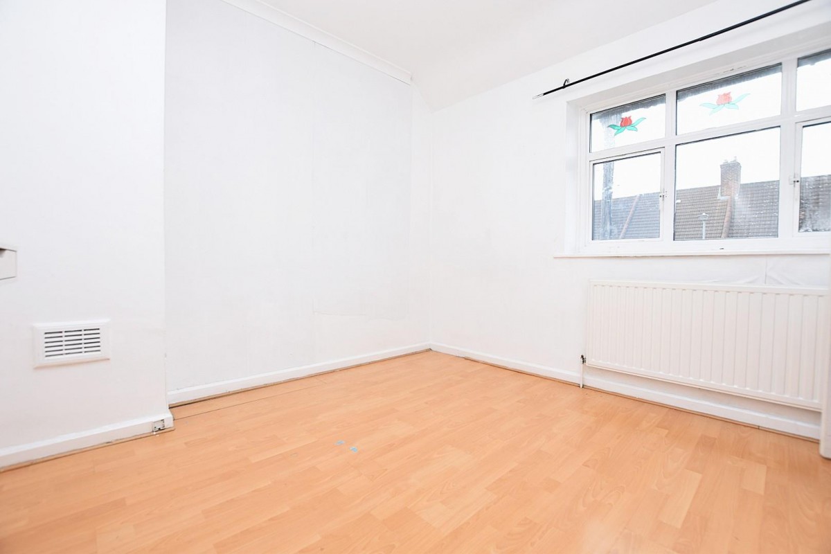 Aylmer Road, Dagenham, RM8
