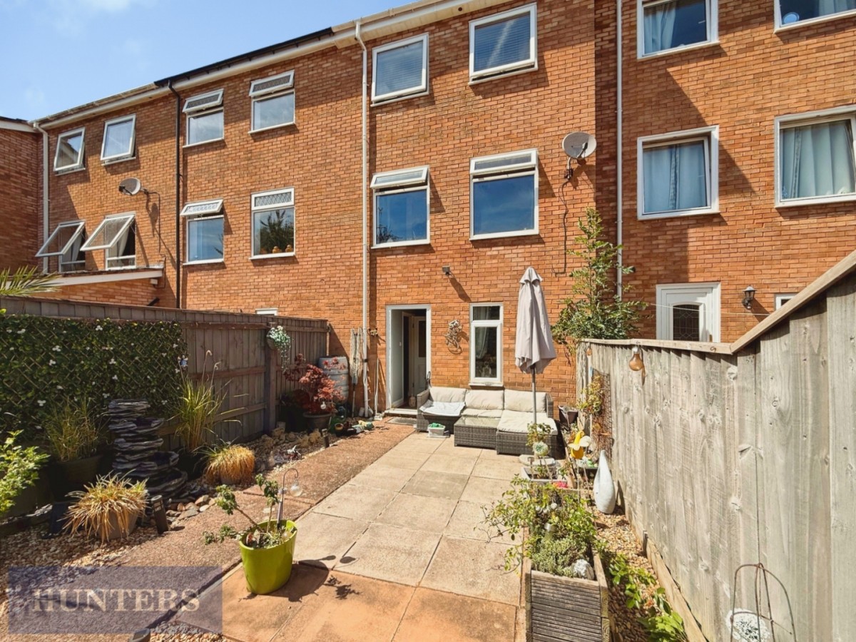 Antonine Crescent, Exeter