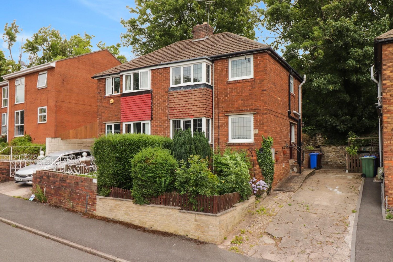 3 bedroom House for sale in Smithy Wood Crescent, Woodseats, Sheffield, S8 0NT