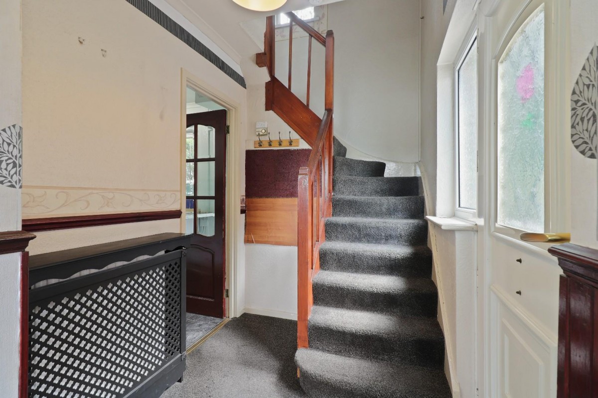 Smithy Wood Crescent, Woodseats, Sheffield, S8 0NT