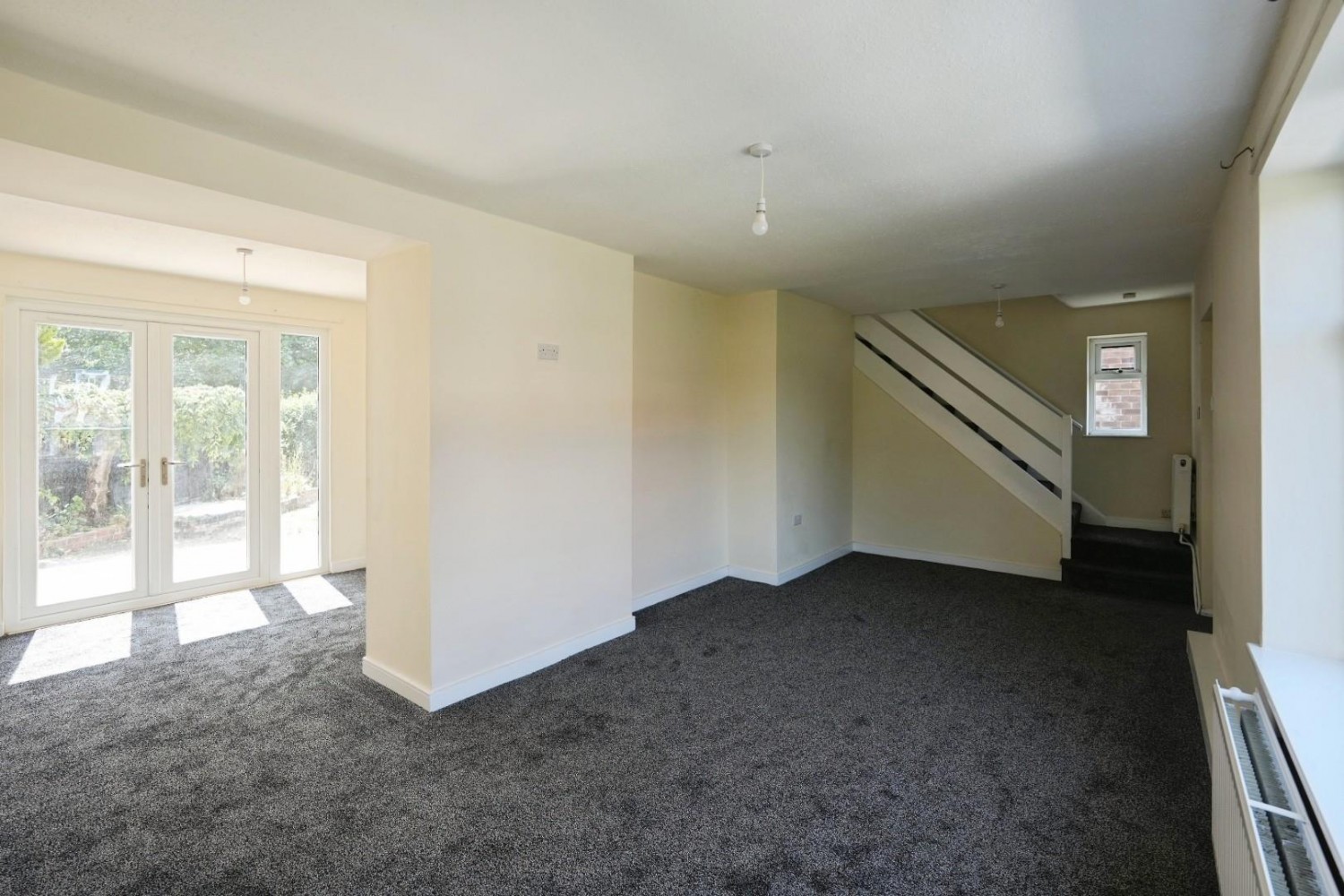 3 bedroom House to let in Largs Walk, Manchester