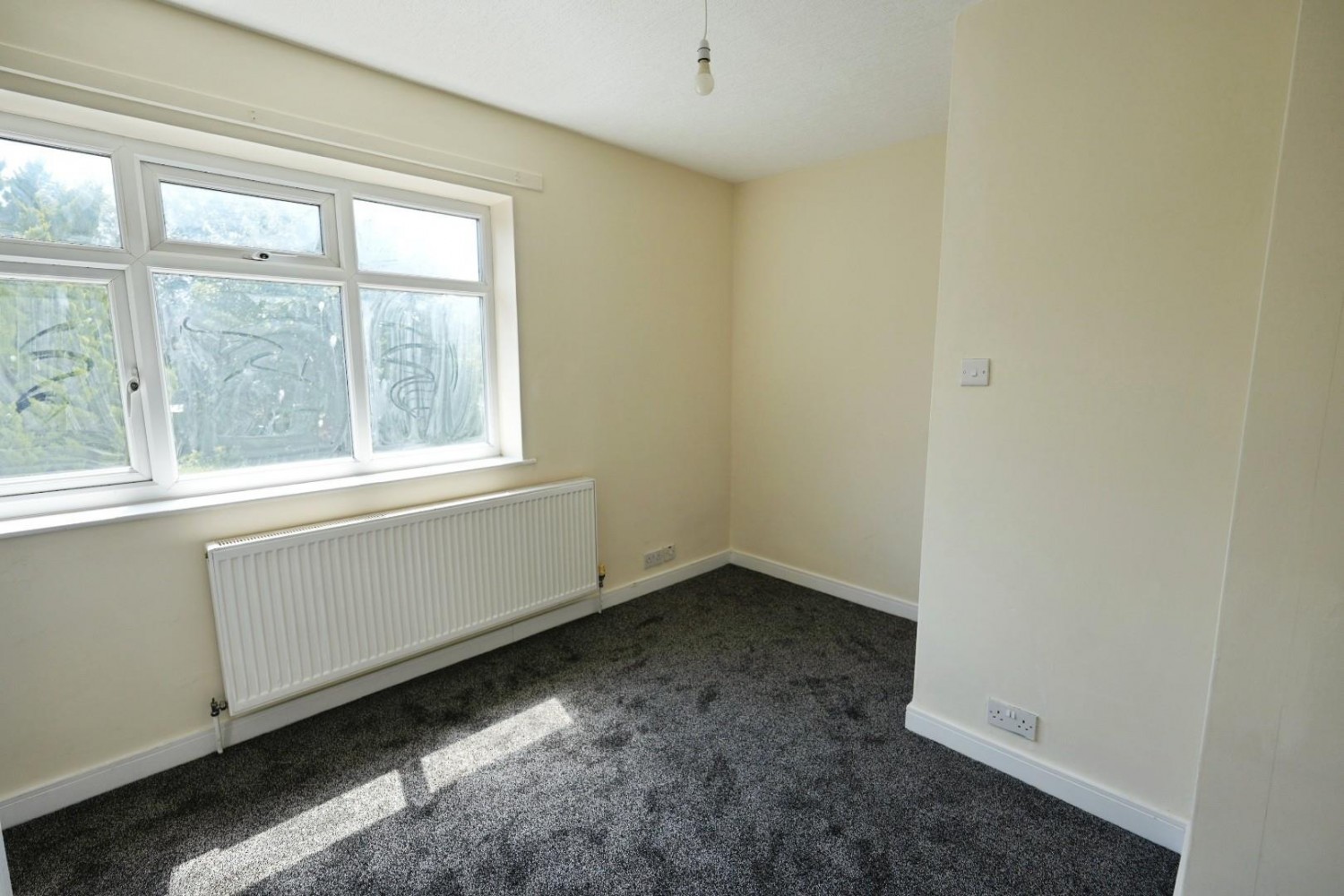 3 bedroom House to let in Largs Walk, Manchester