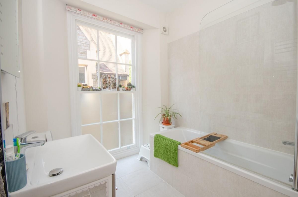 Broad Street, Staple Hill, Bristol, BS16 5LU
