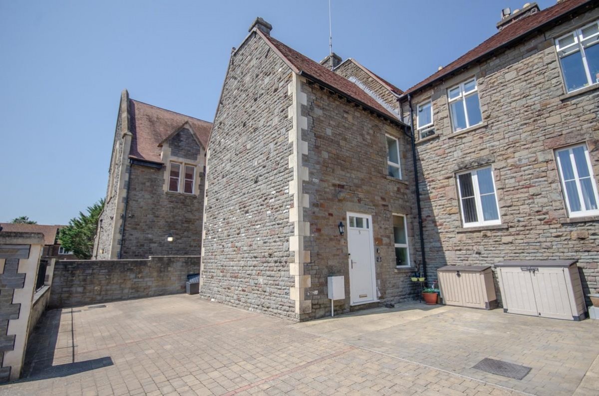 Broad Street, Staple Hill, Bristol, BS16 5LU