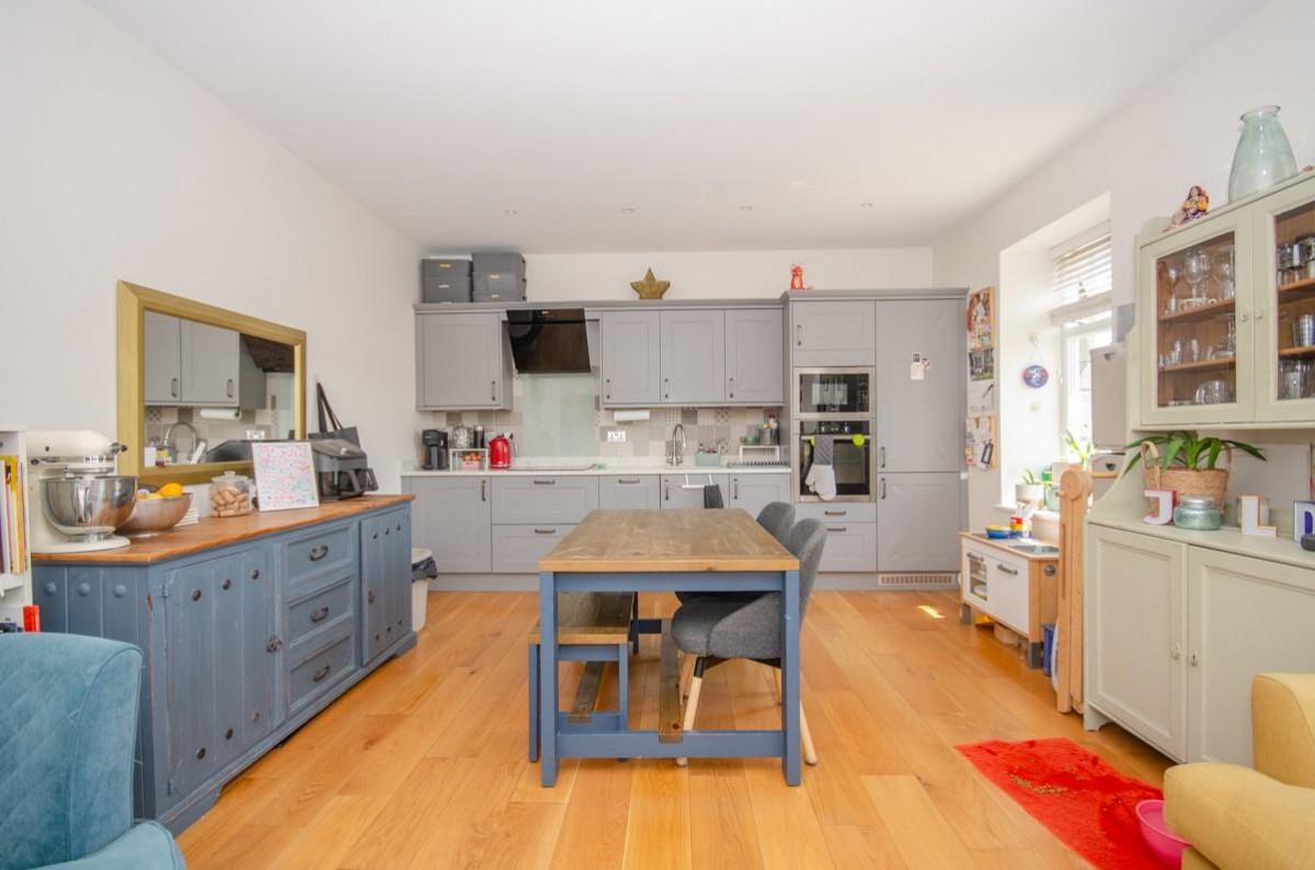 Broad Street, Staple Hill, Bristol, BS16 5LU