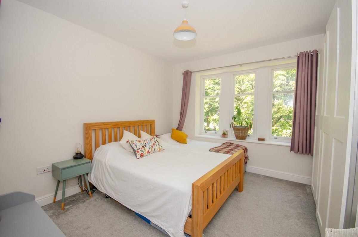 Broad Street, Staple Hill, Bristol, BS16 5LU