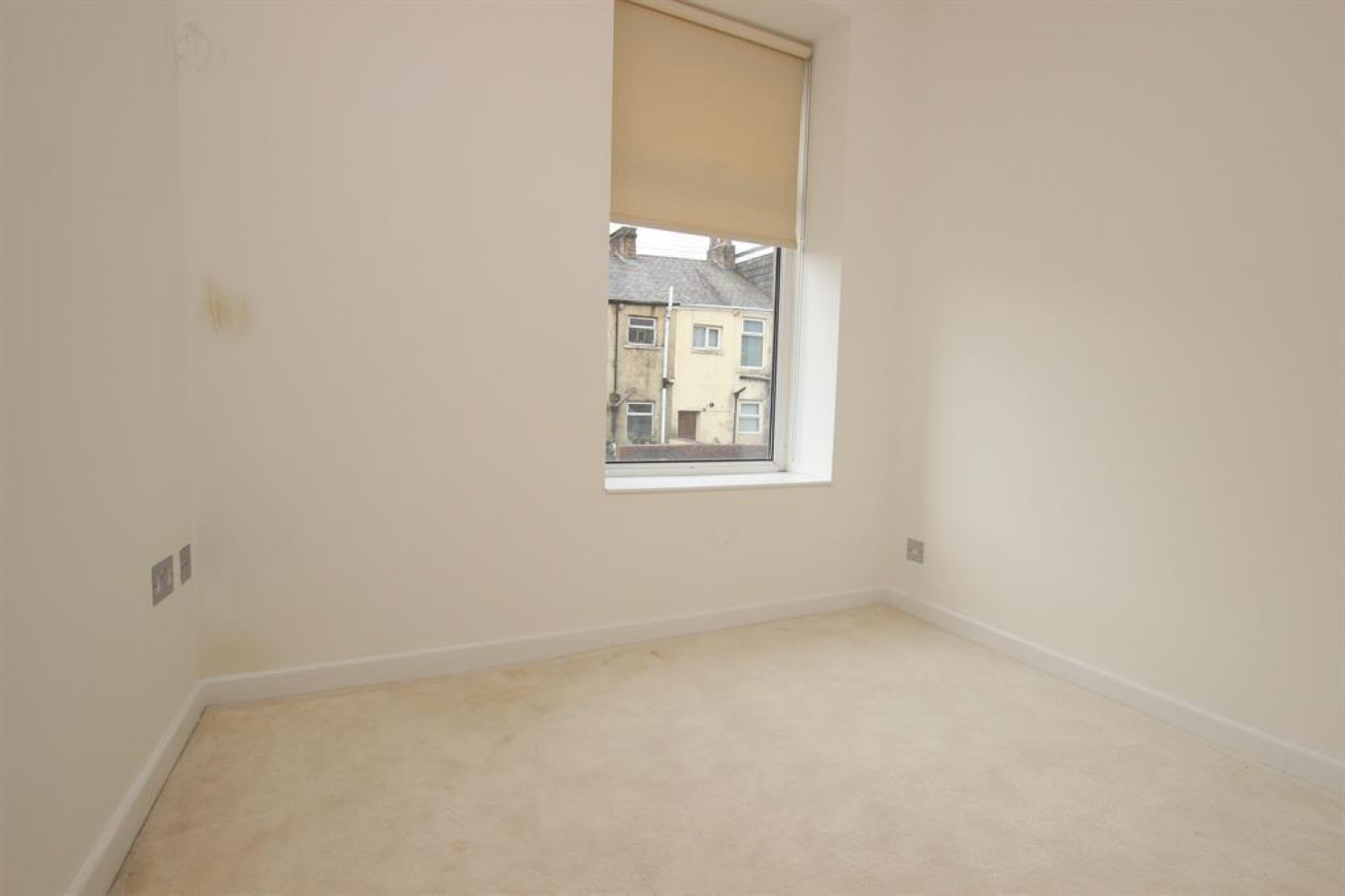 2 bedroom House to let in Portland Street, Darwen, BB3 2JJ