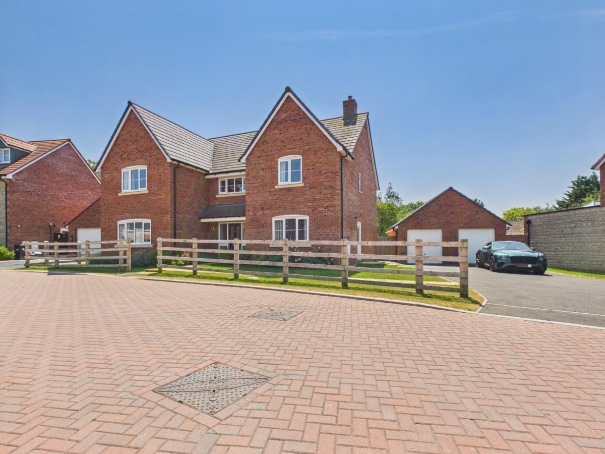 Selman Drive, Falfield, Wotton-Under-Edge