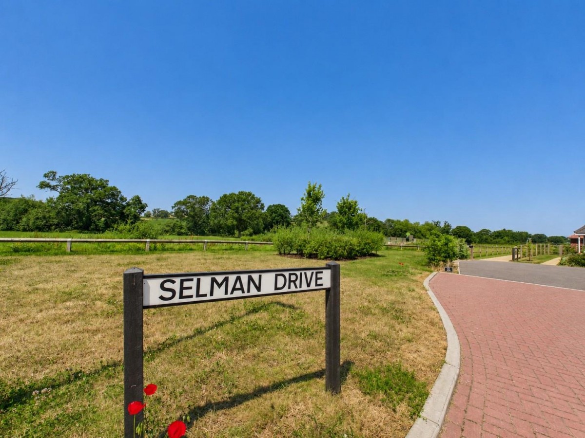 Selman Drive, Falfield, Wotton-Under-Edge