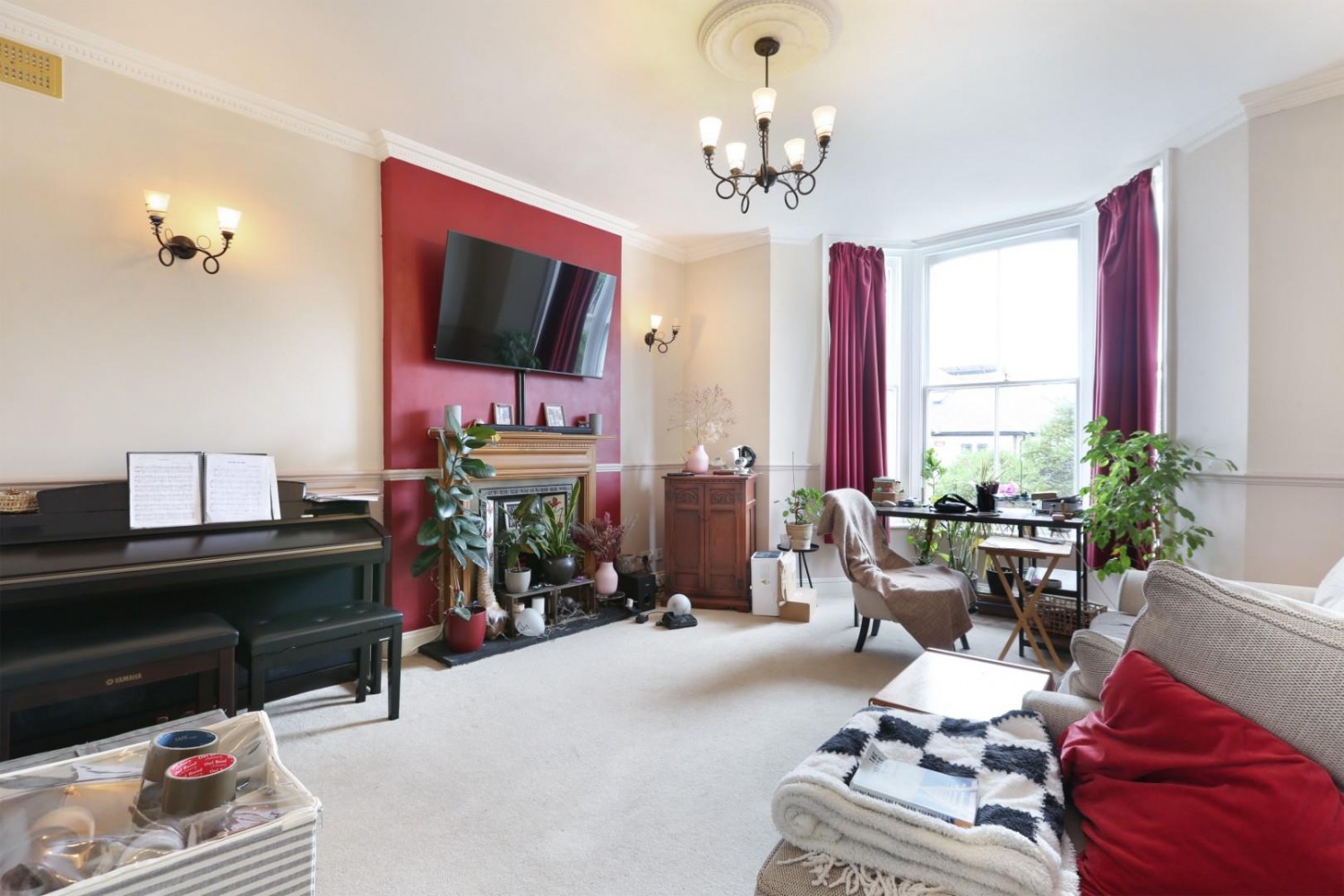 2 bedroom Flat for sale in Ewelme Road, London