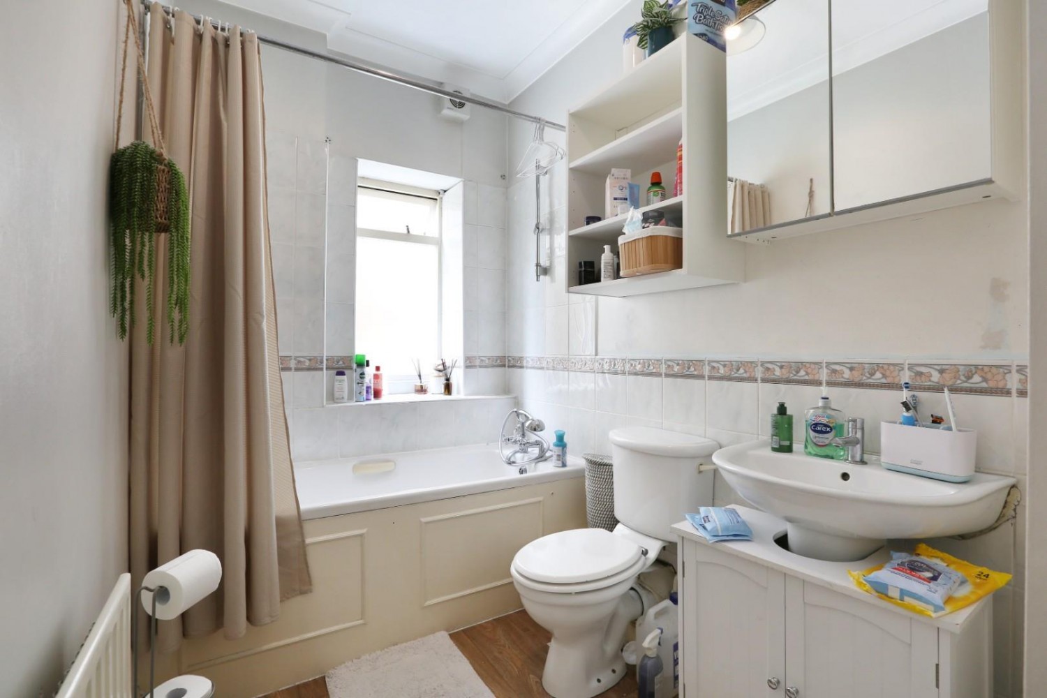 2 bedroom Flat for sale in Ewelme Road, London
