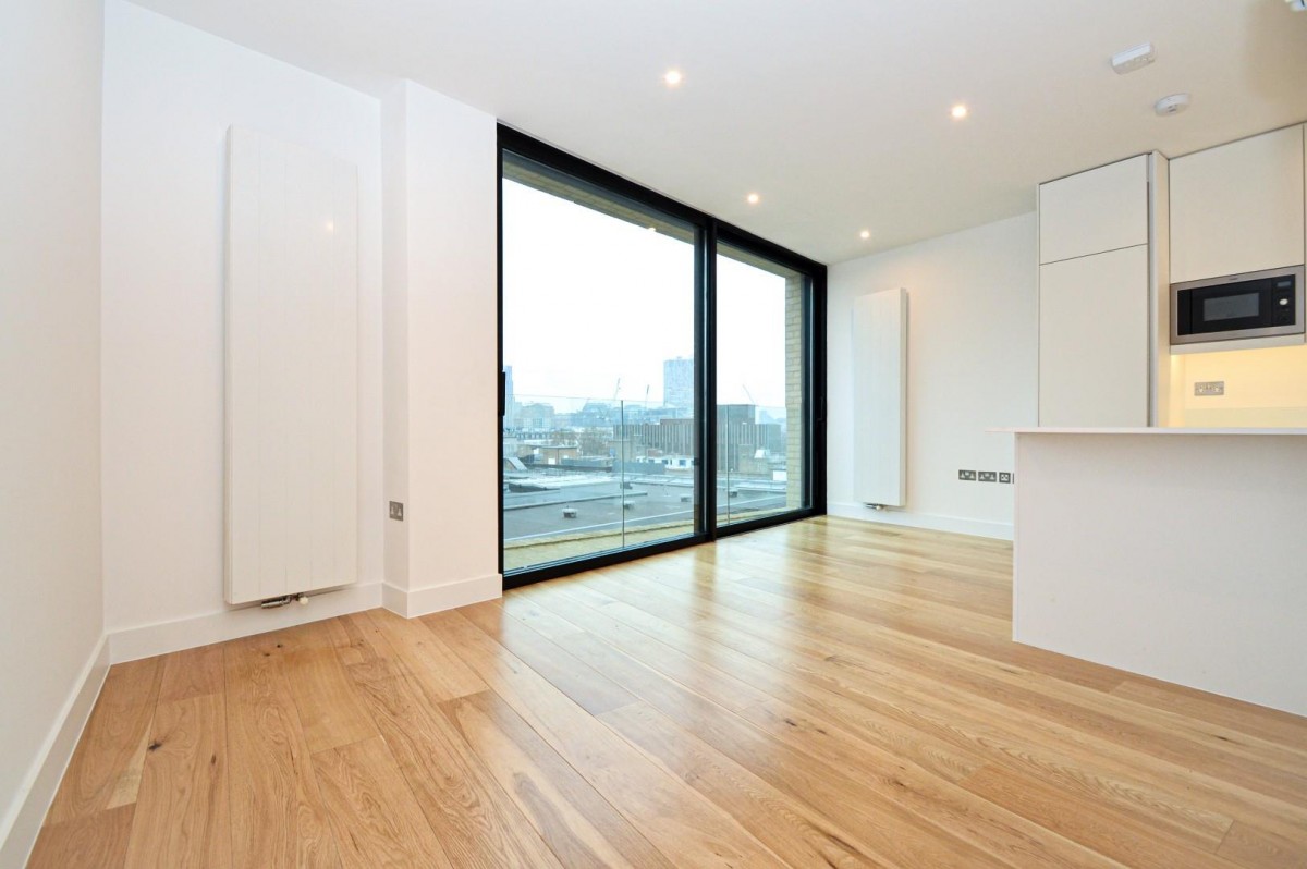 Plumbers Row, Aldgate, E1