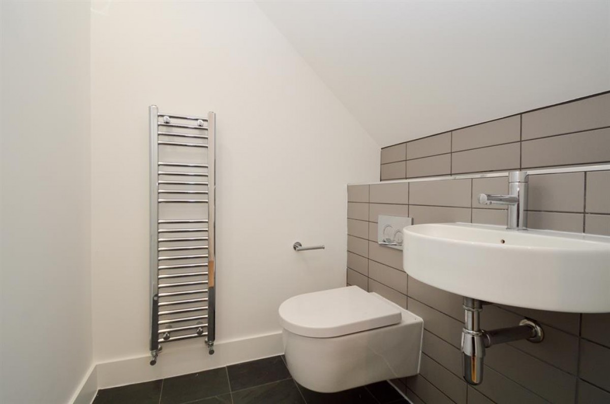 Plumbers Row, Aldgate, E1