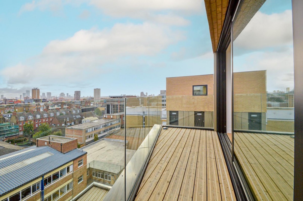 Plumbers Row, Aldgate, E1