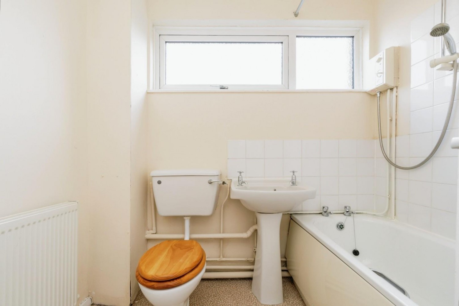 1 bedroom Flat to let in 243 Chorley Road, Swinton, Manchester