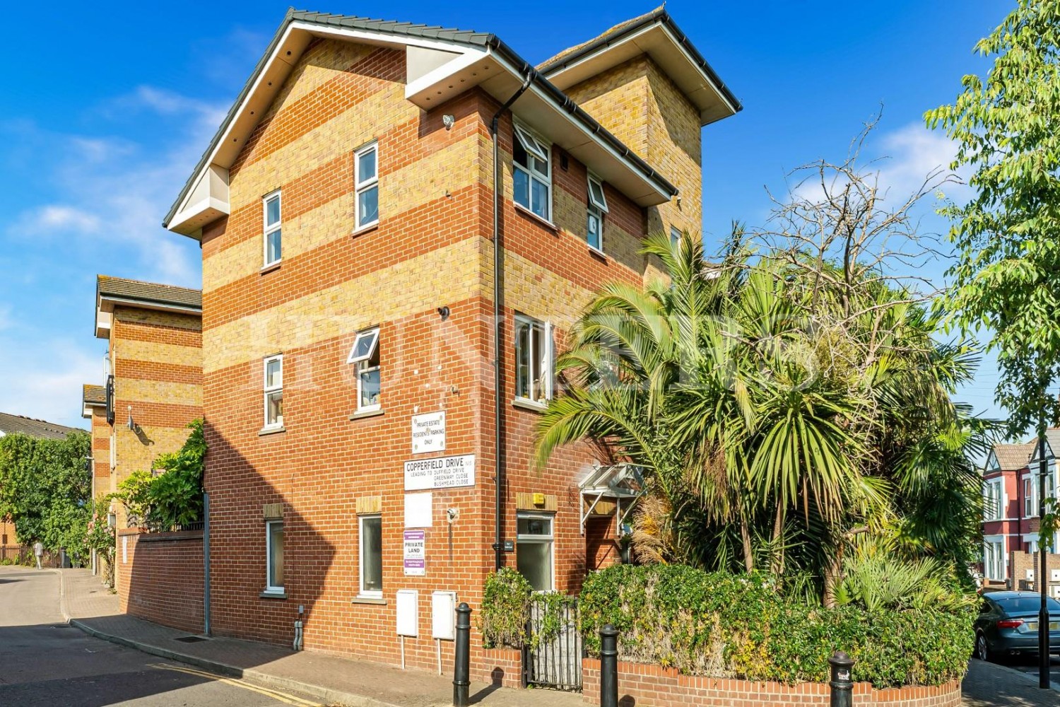 1 bedroom Flat for sale in Tynemouth Road, London, N15