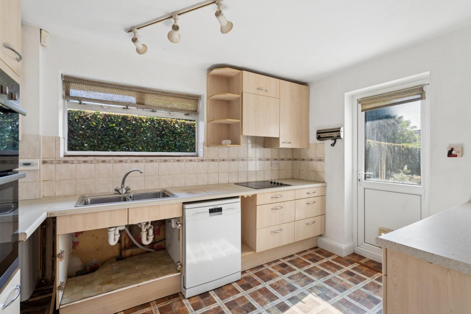 3 bedroom Bungalow for sale in Latimer Close, Little Chalfont, Buckinghamshire, HP6 6QS