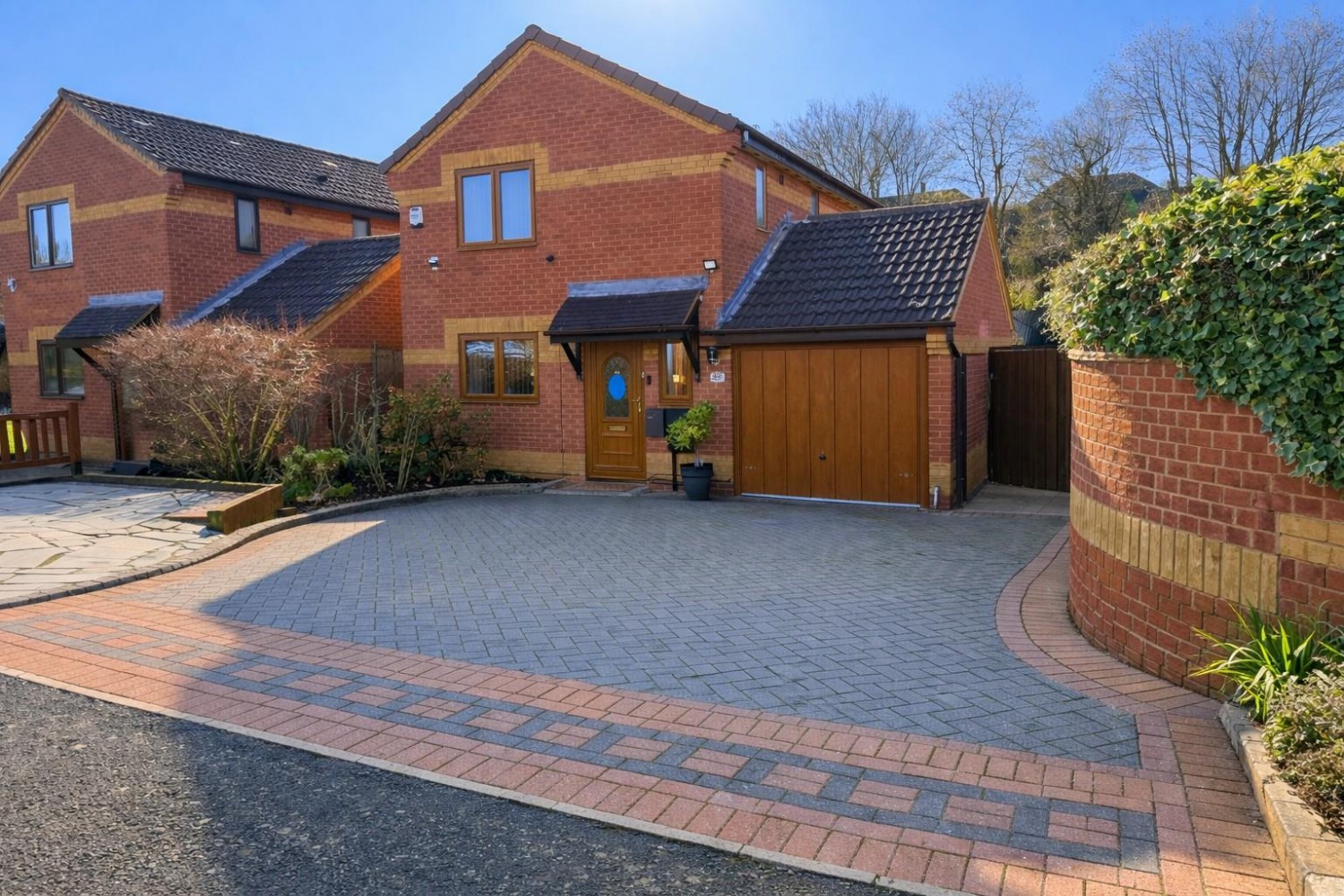 3 bedroom House for sale in Richardson Drive, Stourbridge, DY8 4DN