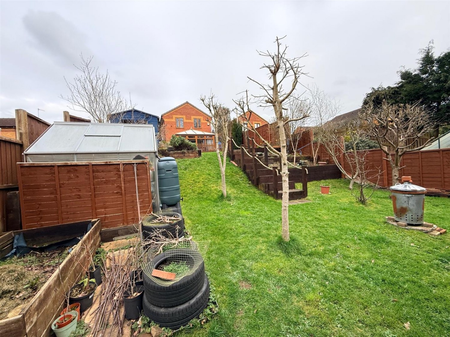 3 bedroom House for sale in Richardson Drive, Stourbridge, DY8 4DN