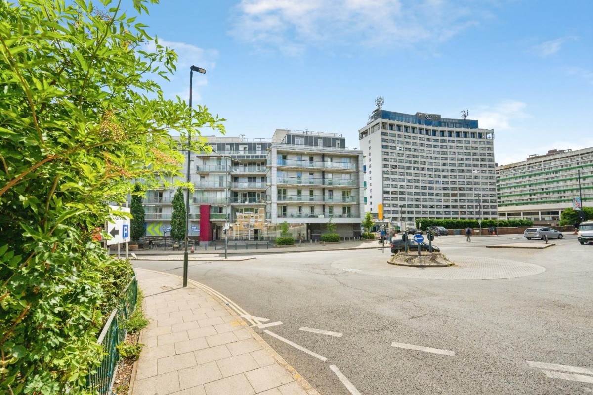 Empire Way, Wembley