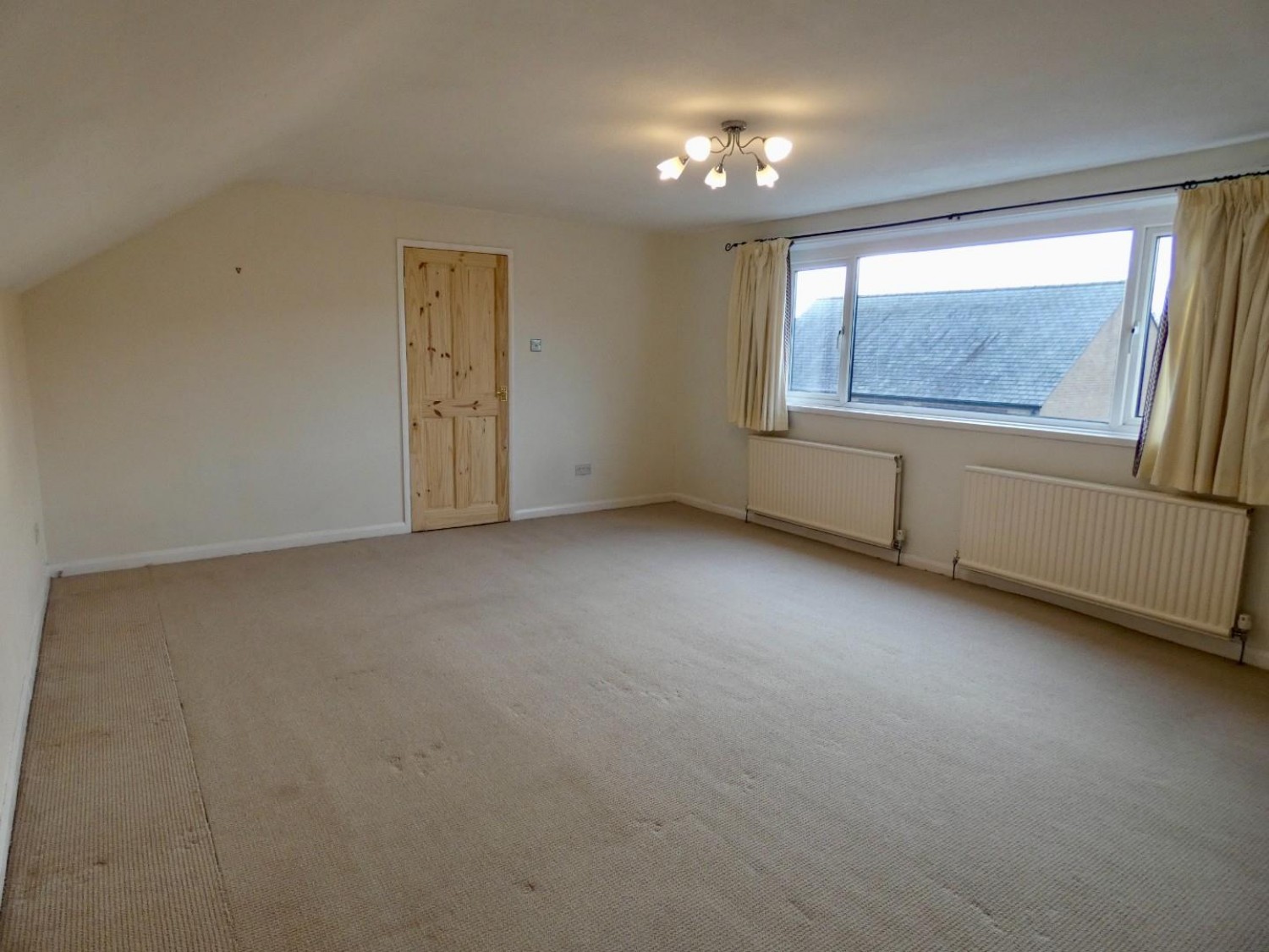 3 bedroom House to let in Main Street, Springfield, Gretna, DG16